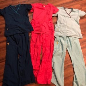 WonderWink Scrubs XXS tops / XXS bottoms
